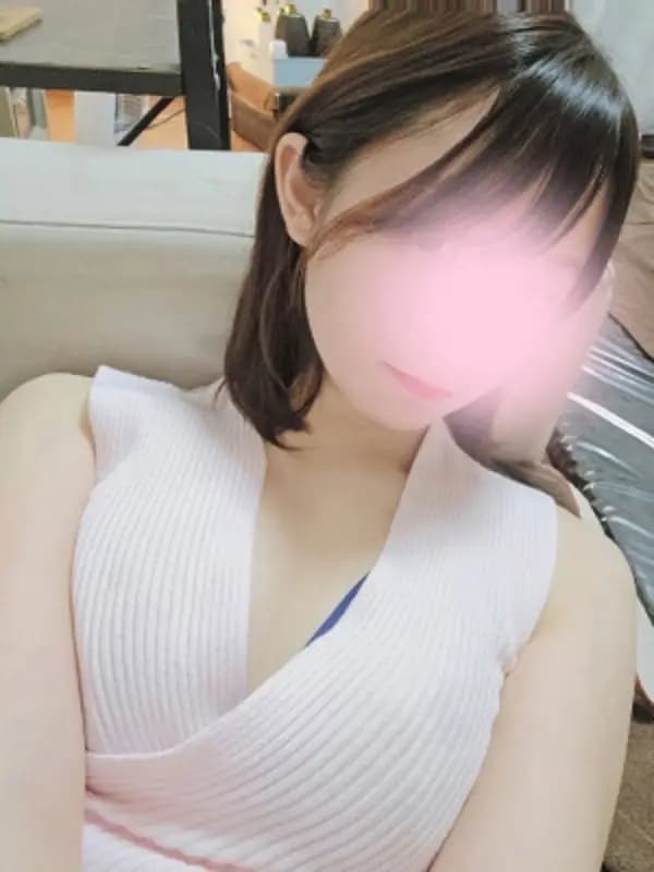 涼風えれなさんのプロフィール｜新大久保&錦糸町メンズエステ｜Bunnie's（バニーズ）