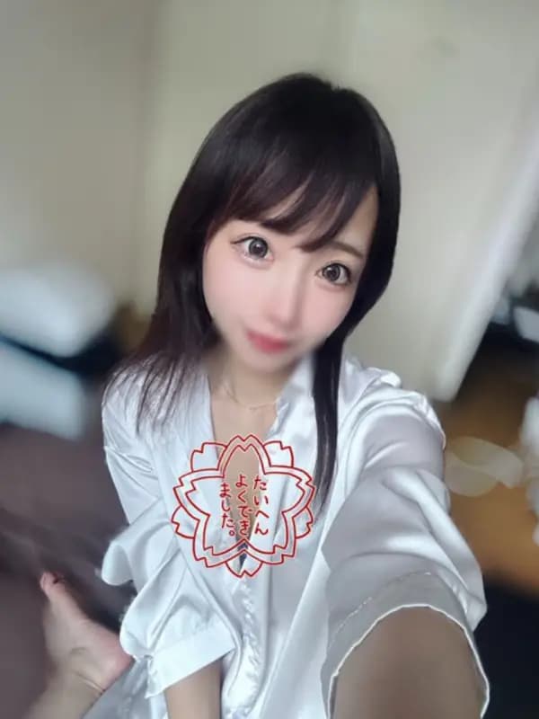 神巫ひよりさんのプロフィール|新大久保 ・高田馬場メンズエステ|felix(フェリックス)