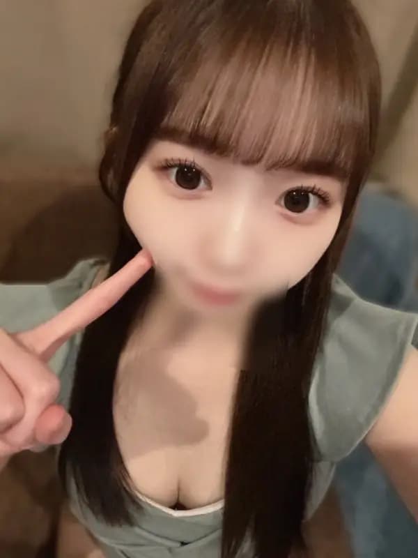 恋華みうさんのプロフィール｜新大久保 ・高田馬場メンズエステ｜felix（フェリックス）