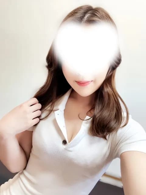 藤原ももさんのプロフィール｜恵比寿・メンズエステ｜Vicca+plus.