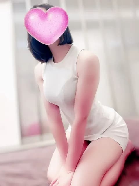 雨宮ほたるさんのプロフィール｜恵比寿・メンズエステ｜Vicca+plus.