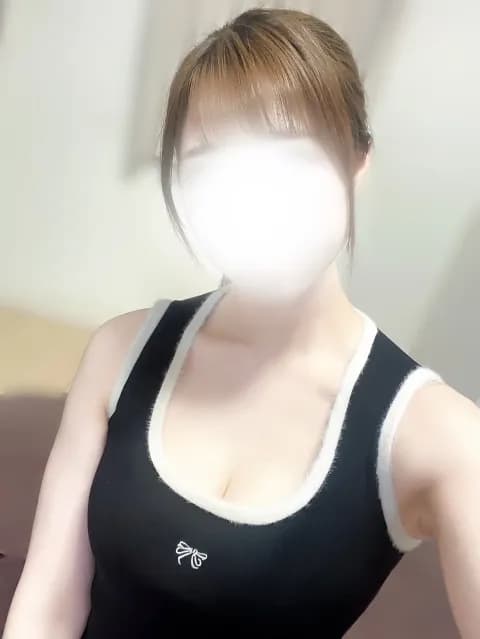三上りりさんのプロフィール｜恵比寿・メンズエステ｜Vicca+plus.