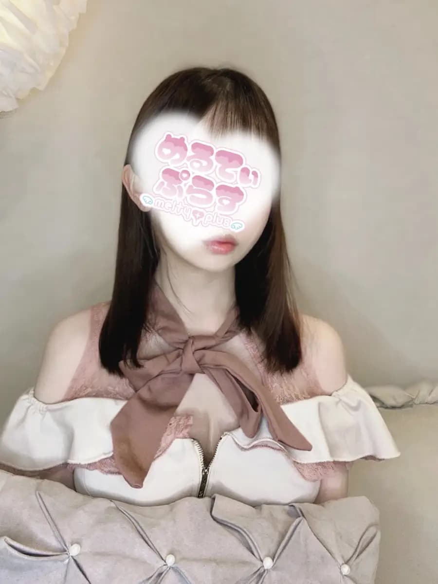 るな | セラピスト | めるてぃぷらす横浜・関内店