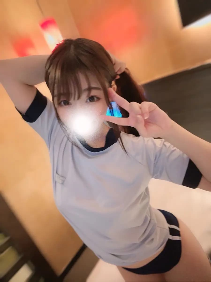 月城かれんプロフィール｜恵比寿・横浜・関内・藤沢メンズエステ『LIORA（リオラ）』