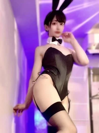 横浜メンズエステ【Living dolls（リビング ドールズ）】 | 白石しおん プロフィール