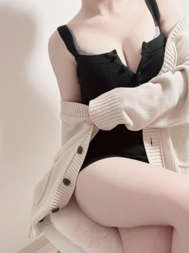 横浜メンズエステ【Living dolls（リビング ドールズ）】 | 成瀬まゆ プロフィール