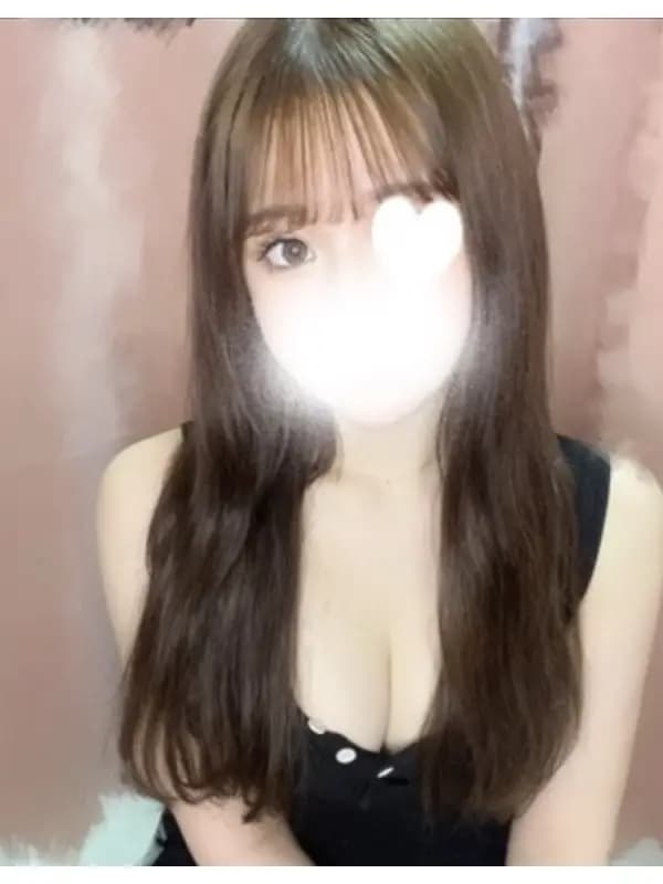白石 ららさんのプロフィール｜横須賀中央駅からすぐ！　メンズエステ｜横須賀 ブラッドオレンジ
