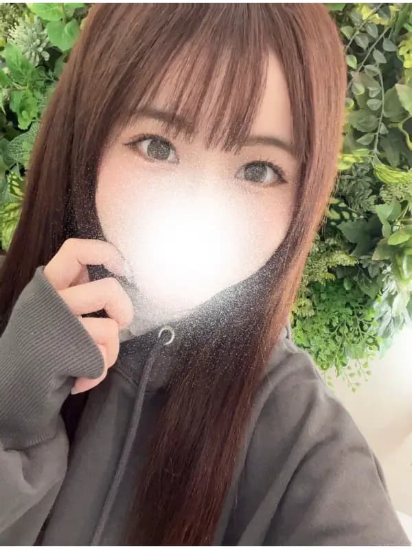 清宮　もえかさんのプロフィール｜横須賀中央駅からすぐ！　メンズエステ｜横須賀 ブラッドオレンジ
