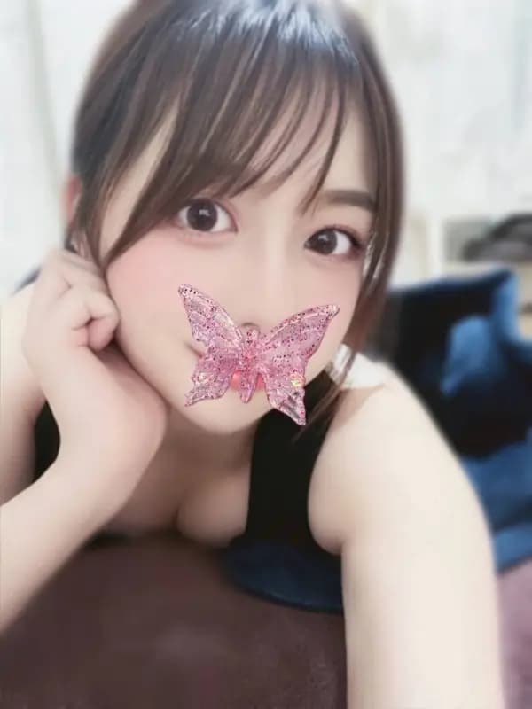 百瀬 あやめさんのプロフィール｜横須賀中央駅からすぐ！　メンズエステ｜横須賀 ブラッドオレンジ
