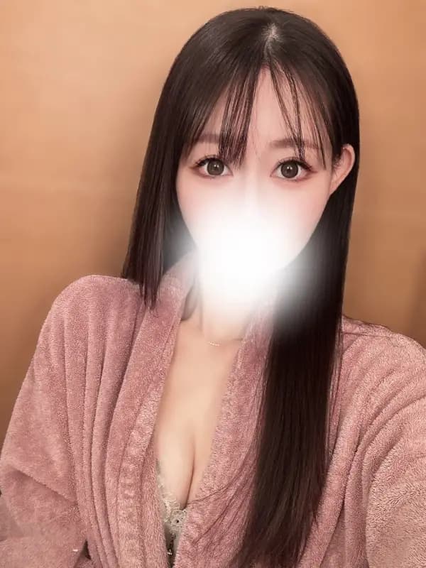 早見　りささんのプロフィール｜横須賀中央駅からすぐ！　メンズエステ｜横須賀 ブラッドオレンジ
