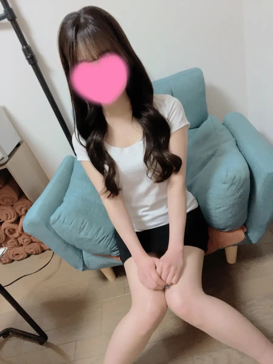 鳴海める | 浦和・大宮メンズエステAROMA CHIAFUL-アロマチアフル-