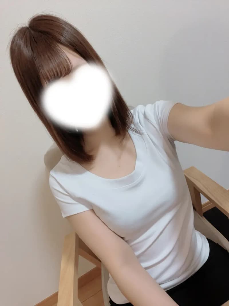 高尾なぎ