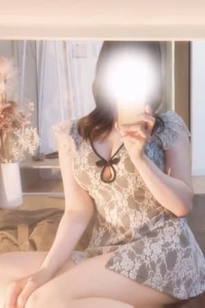 こはるさん｜神戸三宮メンズエステ・メンズマッサージ【10ct RESORT〜テンカラットリゾート】