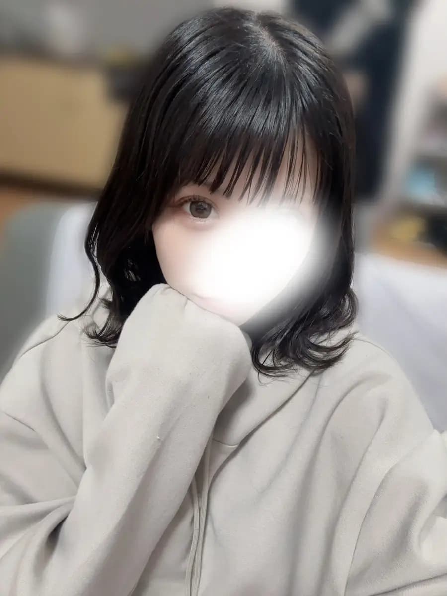 榊まどか プロフィール｜愛知 名古屋 メンズエステ 『Amoureux（アムアージュ）』