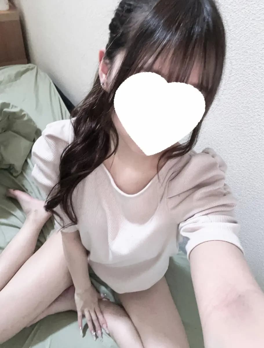 東条えま プロフィール｜愛知 名古屋 メンズエステ 『Amoureux（アムアージュ）』