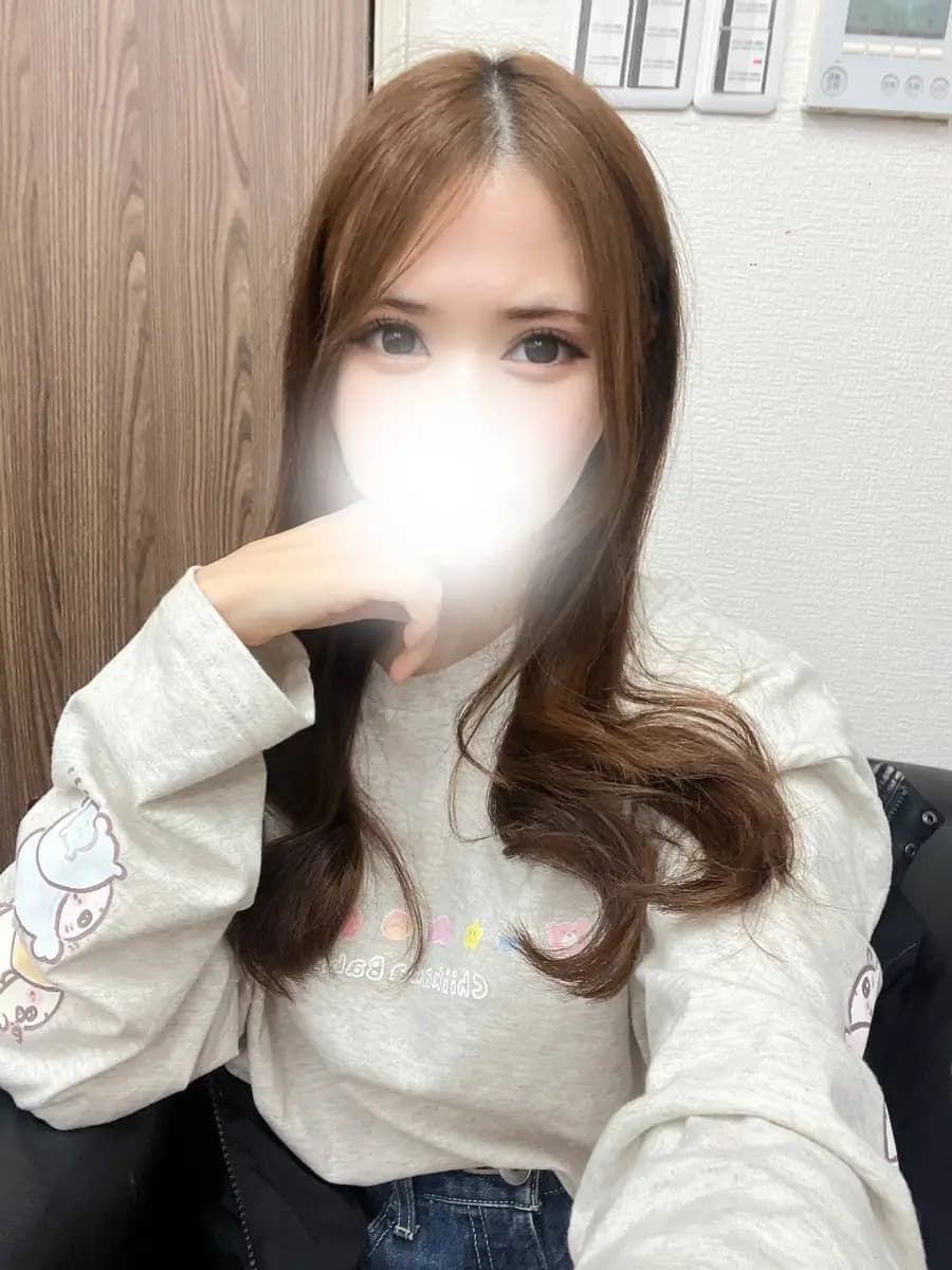 藤嶋かれん プロフィール｜愛知 名古屋 メンズエステ 『Amoureux（アムアージュ）』