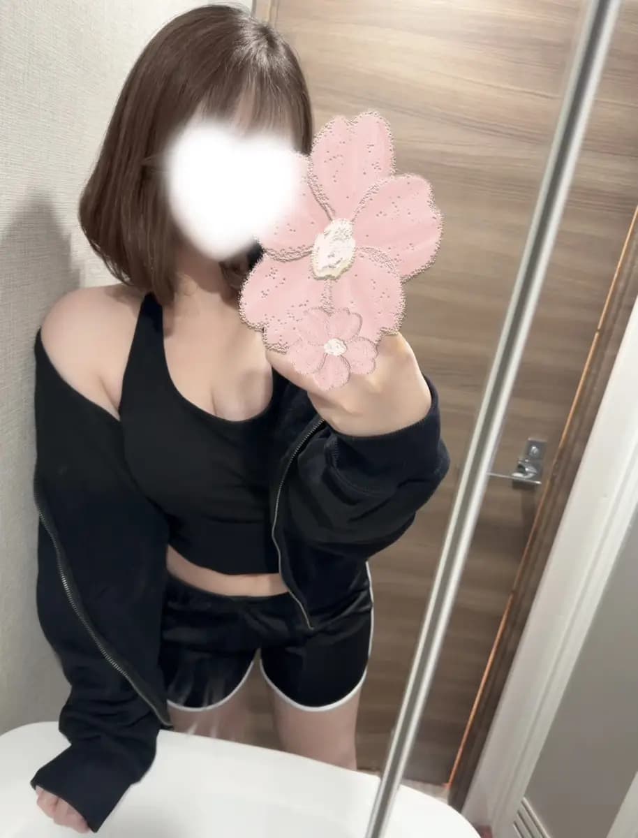 真鍋りな プロフィール|愛知 名古屋 メンズエステ 『Amoureux(アムアージュ)』