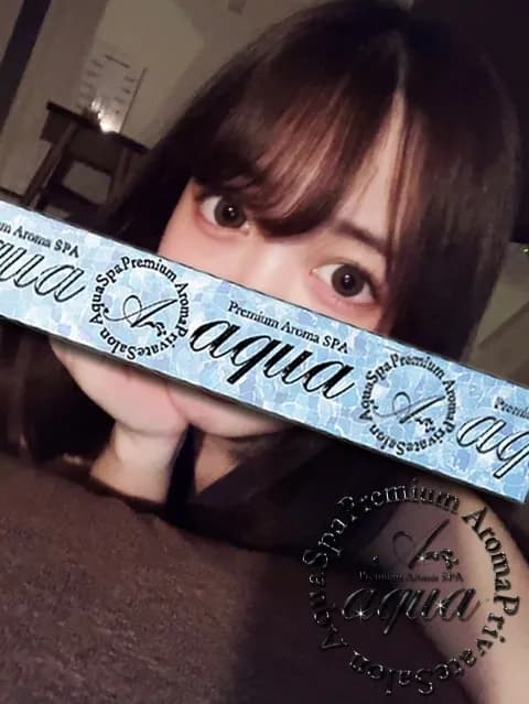 七海 ひよりさんのプロフィール｜大阪堺筋本町・日本橋・メンズエステ｜aqua SPA(アクアスパ)