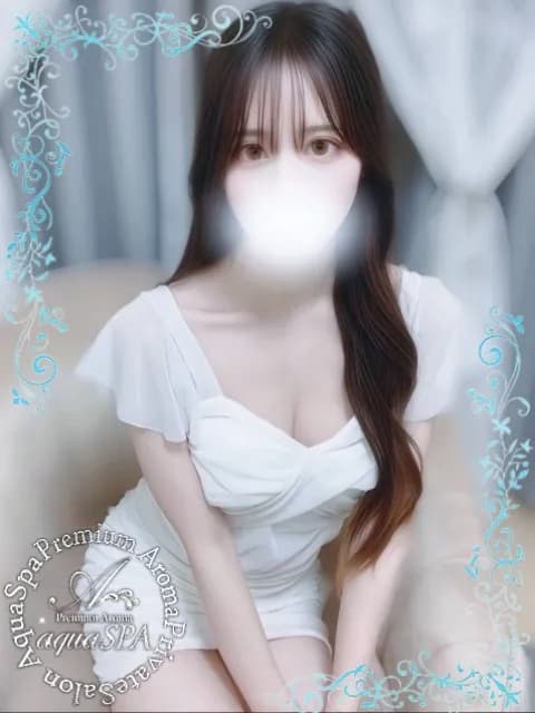 秋乃 美姫さんのプロフィール｜大阪堺筋本町・日本橋・メンズエステ｜aqua SPA(アクアスパ)