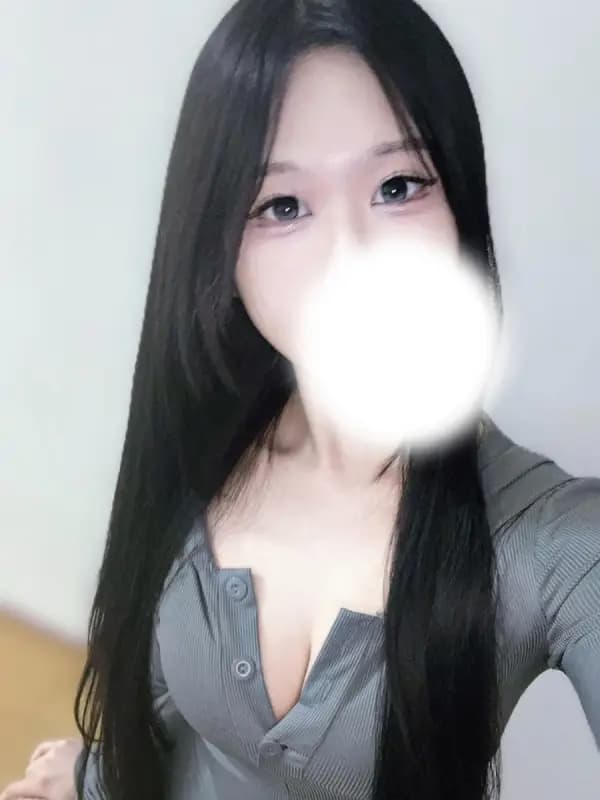 綾崎れいさんのプロフィール｜～ 最高の高揚 ～｜Aroma chelone （アロマ ケローネ）｜メンズエステ葛西