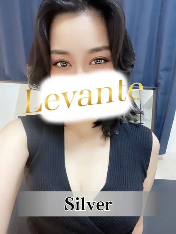 白石あいりさんのプロフィール｜新宿・代々木メンズエステ｜Aroma Levante（アロマレバンテ）