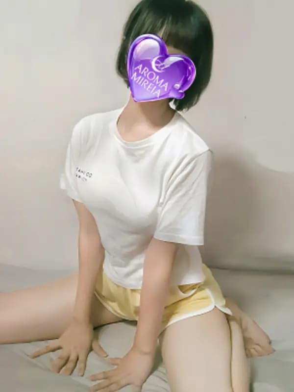 宮崎ひなたさんのプロフィール｜神戸・三宮 メンズエステ｜AROMA MIREIA（アロマミレイア）