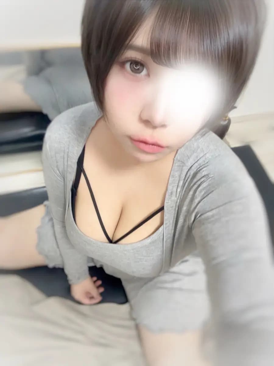 美月めろ プロフィール｜八王子 メンズエステ Aroma Rose｜高級リラクゼーション