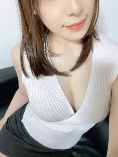 三上ゆら のプロフィール | ミセスコレクション