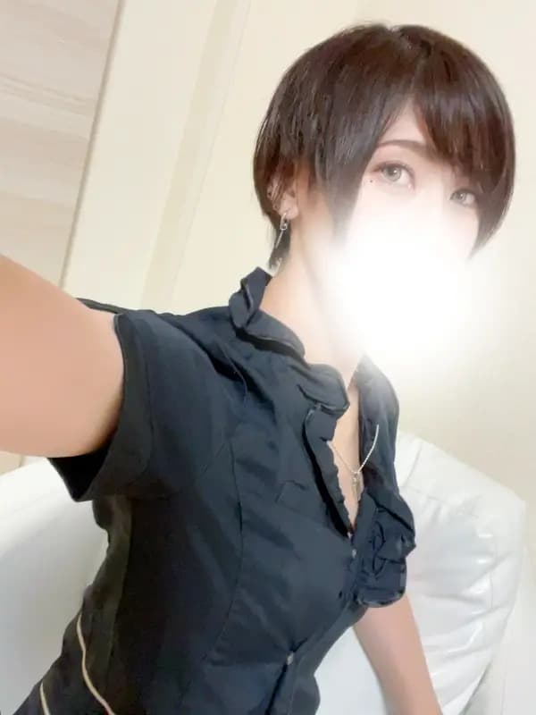 渚かいりさんのプロフィール｜神田メンズエステ【ラグタイム】