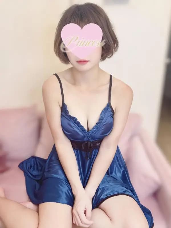 月城千華 Tukishiro Chika