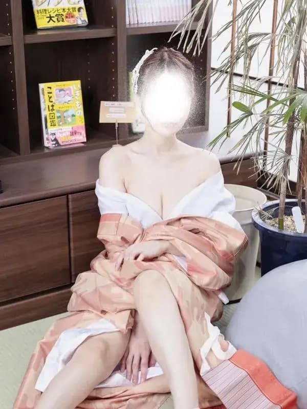 瀬上 れいな｜麻布十番/六本木/メンズエステ｜THE PREMIUM SPA
