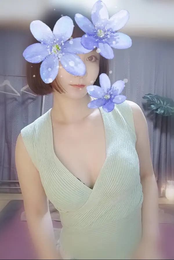 足立みなみ｜金町メンズエステ Aroma Roka -アロマロカ -