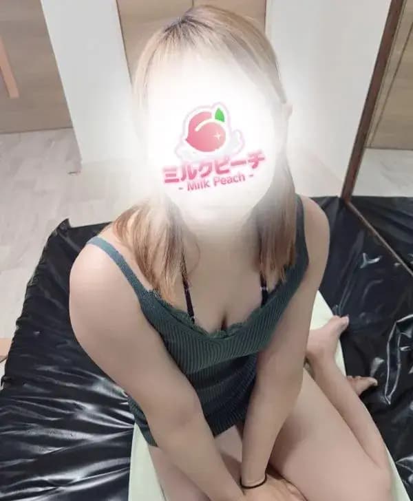 川本もな(C)｜柏ミルクピーチ〜milk peach〜