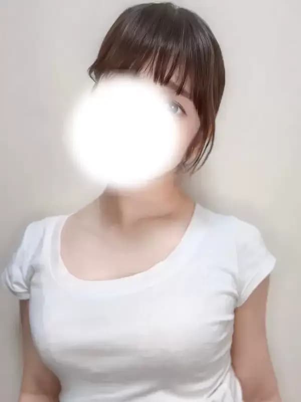 稲葉もえ