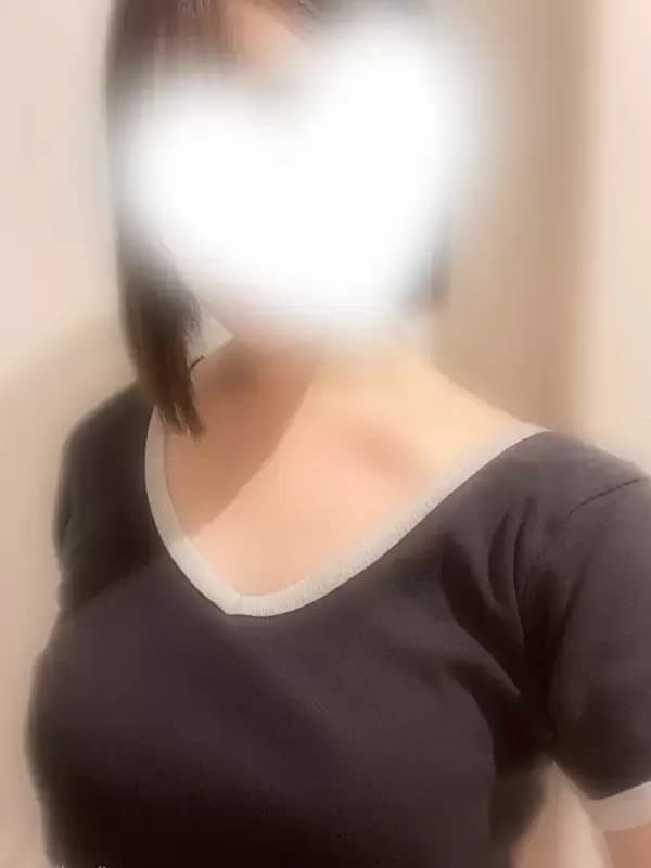 宮条(くじょう)れな