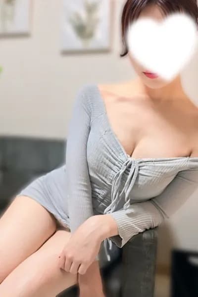 大宮 メンズエステ|Offsuit 〜オフスート〜 大宮 メンズエステ|Offsuit | Therapist - 笹川 はづき(28歳)