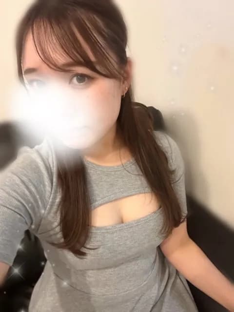 りささんのプロフィール|新大阪・メンズエステ|新大阪メンズエステ Checkmate(チェックメイト)