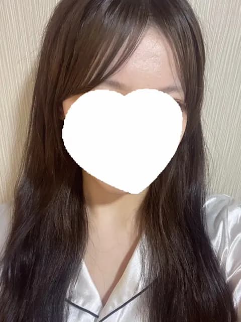 結城　りな プロフィール｜大阪 堺筋本町　日本橋 メンズエステ 『Chaton〜シャトン〜』