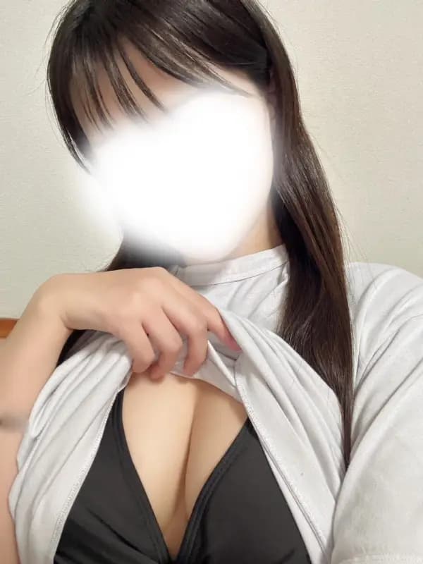 国井 ゆか（くにい ゆか）