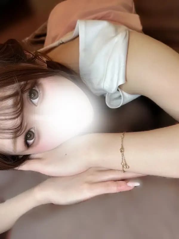 よつはさんのプロフィール｜町屋・日暮里 メンズエステ｜BLACK HOLE（ブラックホール）