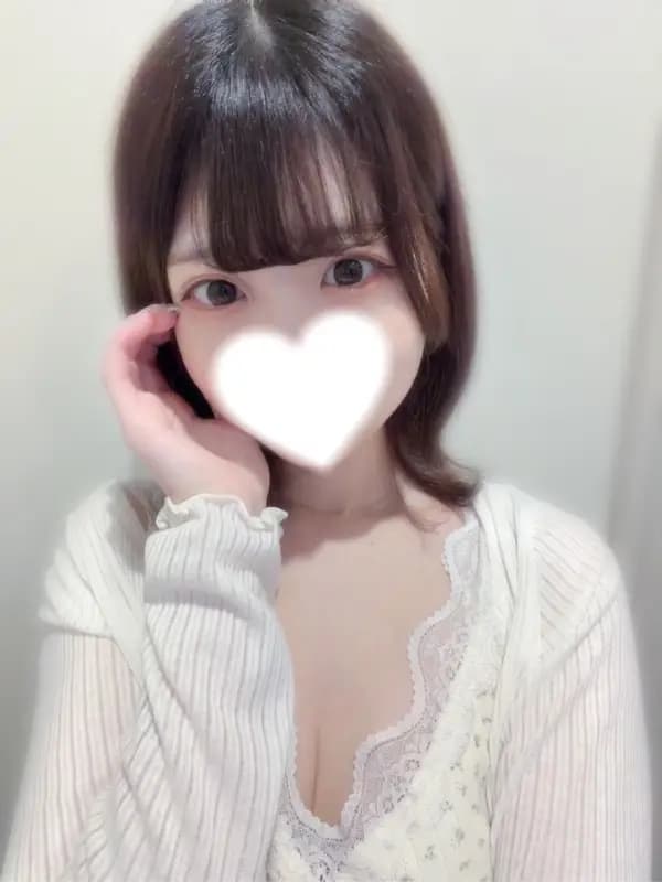 橘かなで