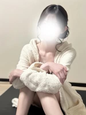 8mg| えみりさんの詳細ページ