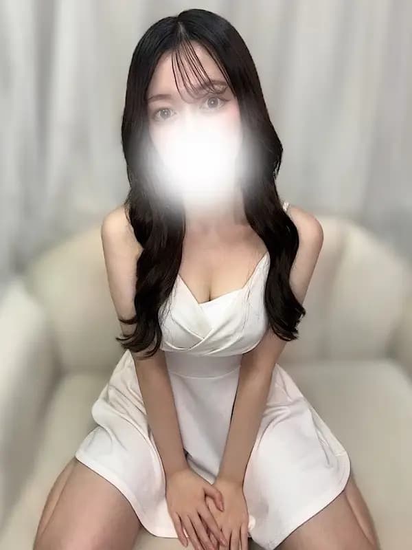 しずくのご紹介│大阪日本橋・谷九 メンエス Femme Fatale（ファムファタール）