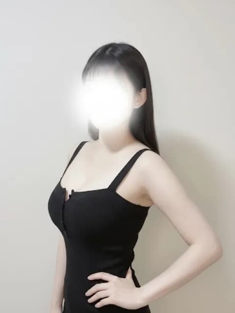 りこさんのプロフィール｜大阪・梅田・出張メンズエステ｜梅田メンズエステ[大阪アロマフェニーチェ(AromaFenice)] 大阪メンエス