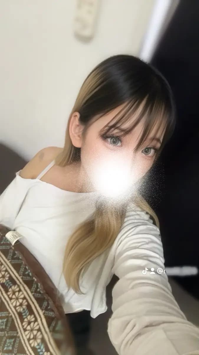 ナツミ プロフィール｜堺筋本町, メンズエステ 『ギャルズセレクション』