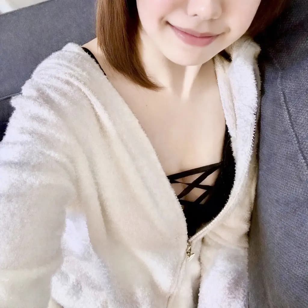 しほプロフィール｜福岡 博多 メンズエステ『ママのご褒美エステ JOINUS～ジョイナス～』