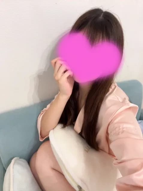 りおさんのプロフィール|新大阪メンズエステ|彼女ん家