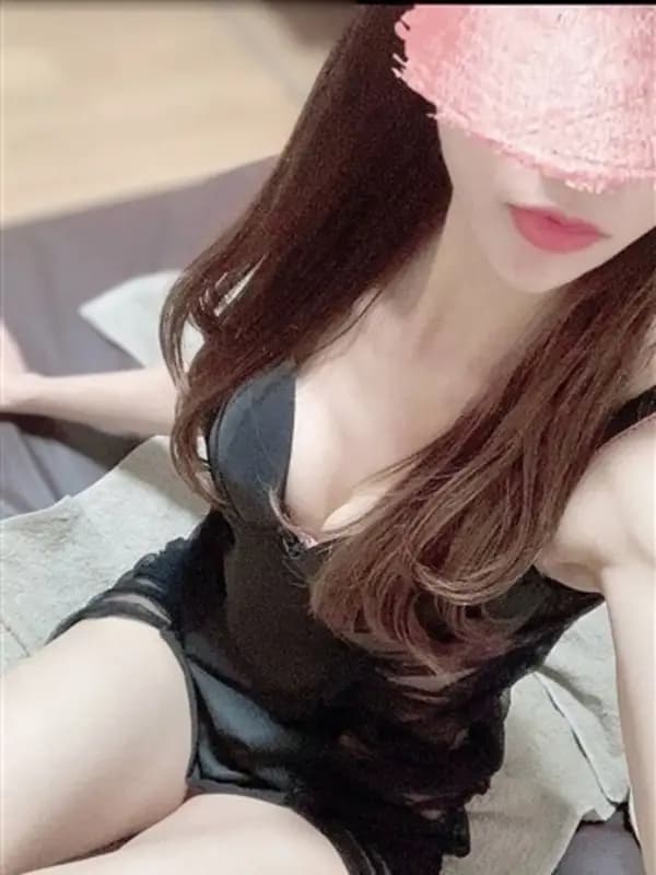 星奈(せな)プロフィール|堺東/岸和田メンズエステ『Mrs.美witch~美魔女の癒し魔法~』