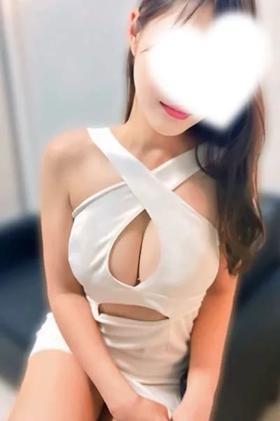 大宮 メンズエステ｜Offsuit 〜オフスート〜 大宮 メンズエステ｜Offsuit | Therapist - 篠崎　りあ(28歳)