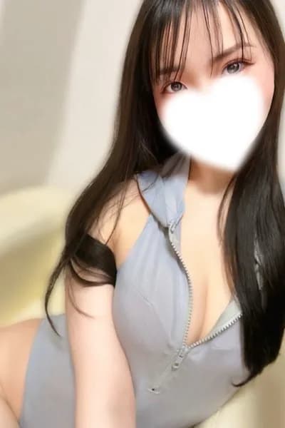 大宮 メンズエステ|Offsuit 〜オフスート〜 大宮 メンズエステ|Offsuit | Therapist - 黒木 ゆみ(25歳)